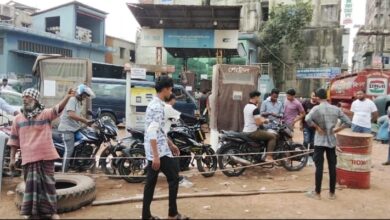 জেলা প্রশাসকের আদেশ উপেক্ষিত, দাগনভূঞার দুই ফিলিং স্টেশনে অনিয়ম জেলা প্রশাসকের আদেশ উপেক্ষিত, দাগনভূঞার দুই ফিলিং স্টেশনে অনিয়ম